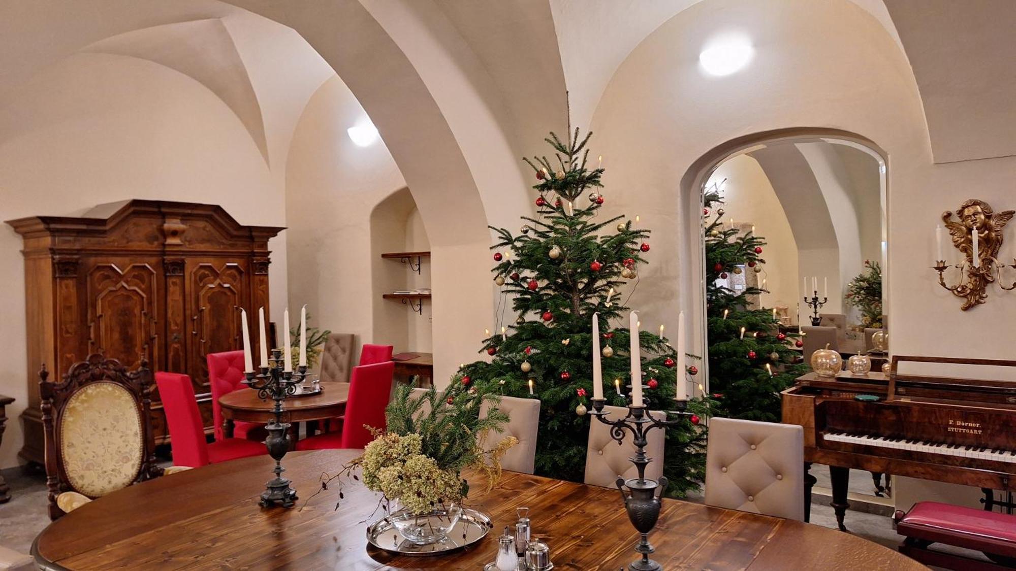 Stadtpalais Koenigssuite Maximal 2 Personen Und 1 Kleinkind เบาท์เซน ภายนอก รูปภาพ