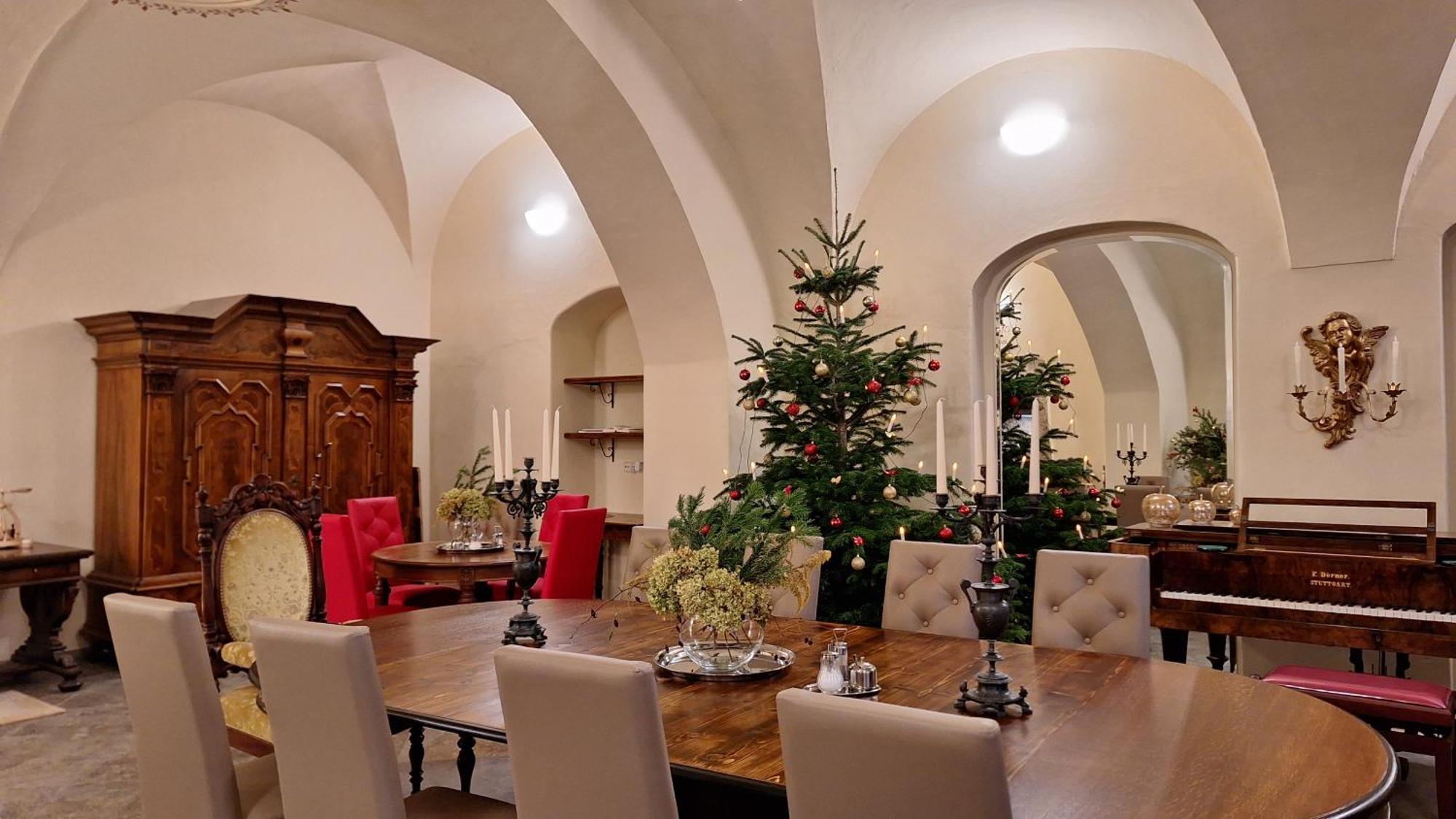 Stadtpalais Koenigssuite Maximal 2 Personen Und 1 Kleinkind เบาท์เซน ภายนอก รูปภาพ