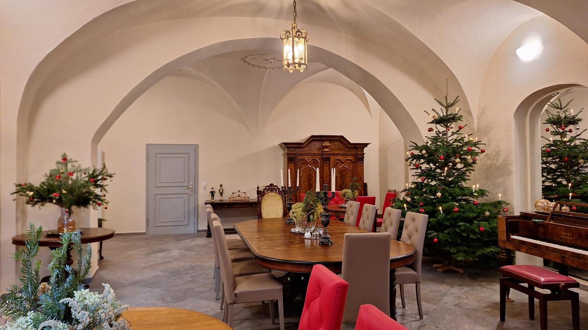 Stadtpalais Koenigssuite Maximal 2 Personen Und 1 Kleinkind เบาท์เซน ภายนอก รูปภาพ