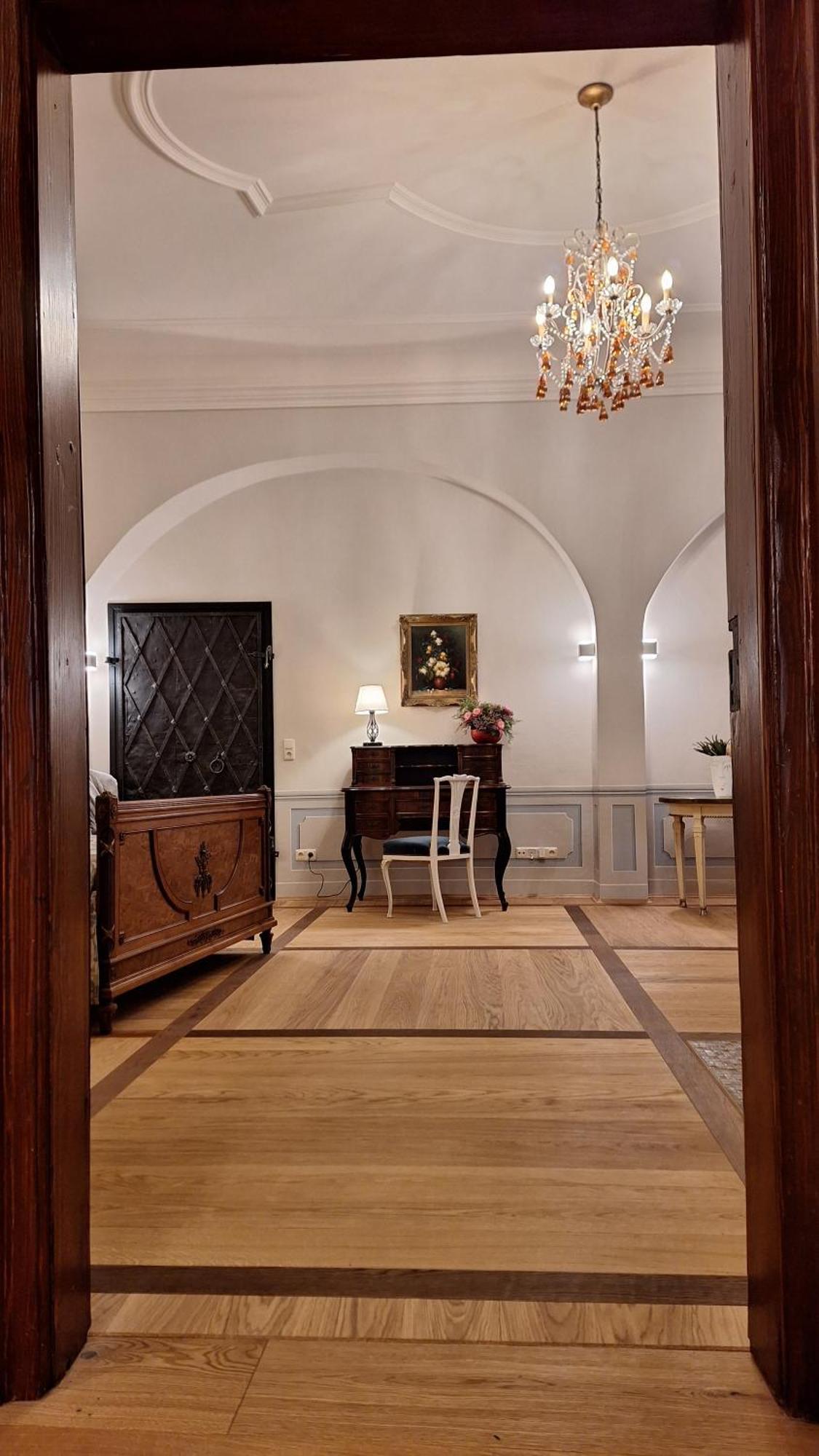 Stadtpalais Koenigssuite Maximal 2 Personen Und 1 Kleinkind เบาท์เซน ภายนอก รูปภาพ