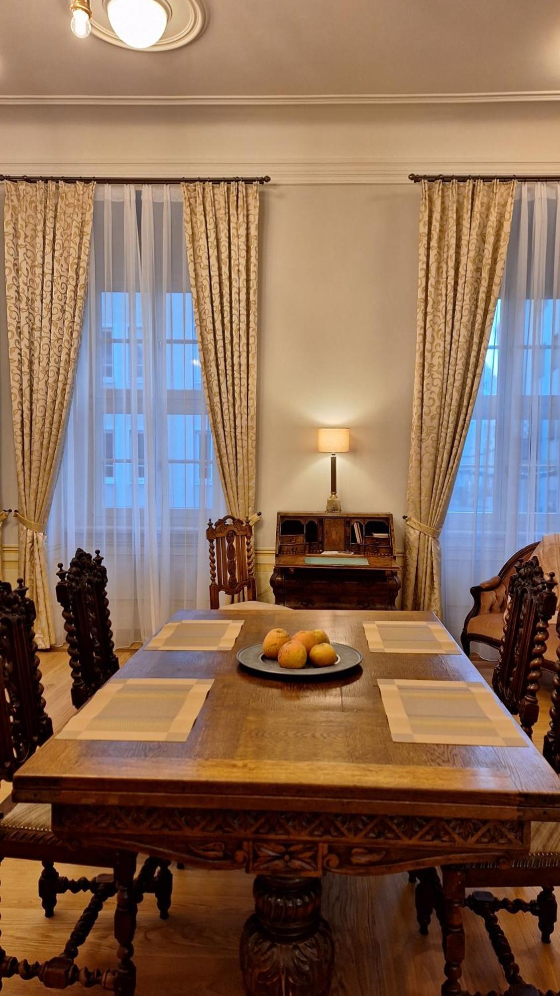 Stadtpalais Koenigssuite Maximal 2 Personen Und 1 Kleinkind เบาท์เซน ภายนอก รูปภาพ