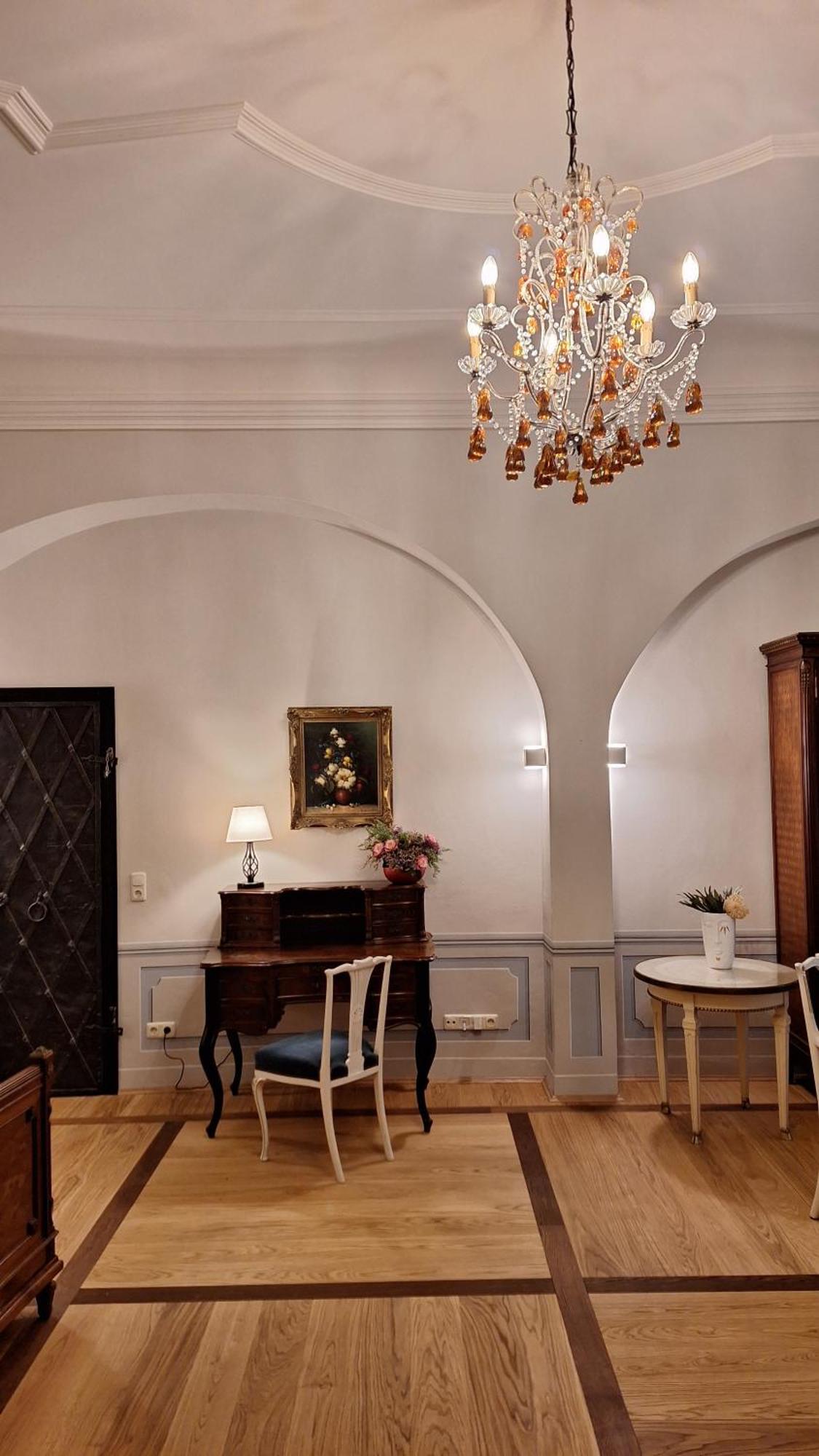 Stadtpalais Koenigssuite Maximal 2 Personen Und 1 Kleinkind เบาท์เซน ภายนอก รูปภาพ