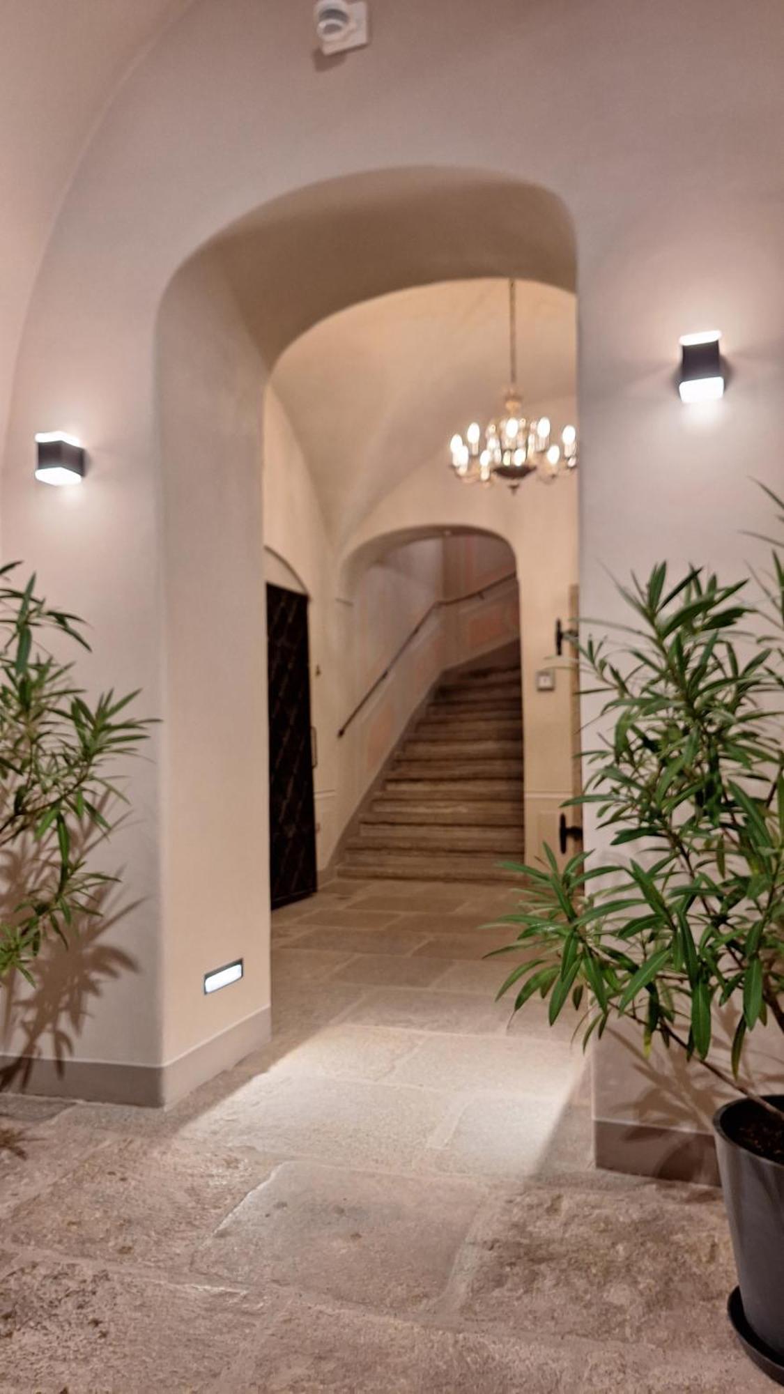 Stadtpalais Koenigssuite Maximal 2 Personen Und 1 Kleinkind เบาท์เซน ภายนอก รูปภาพ