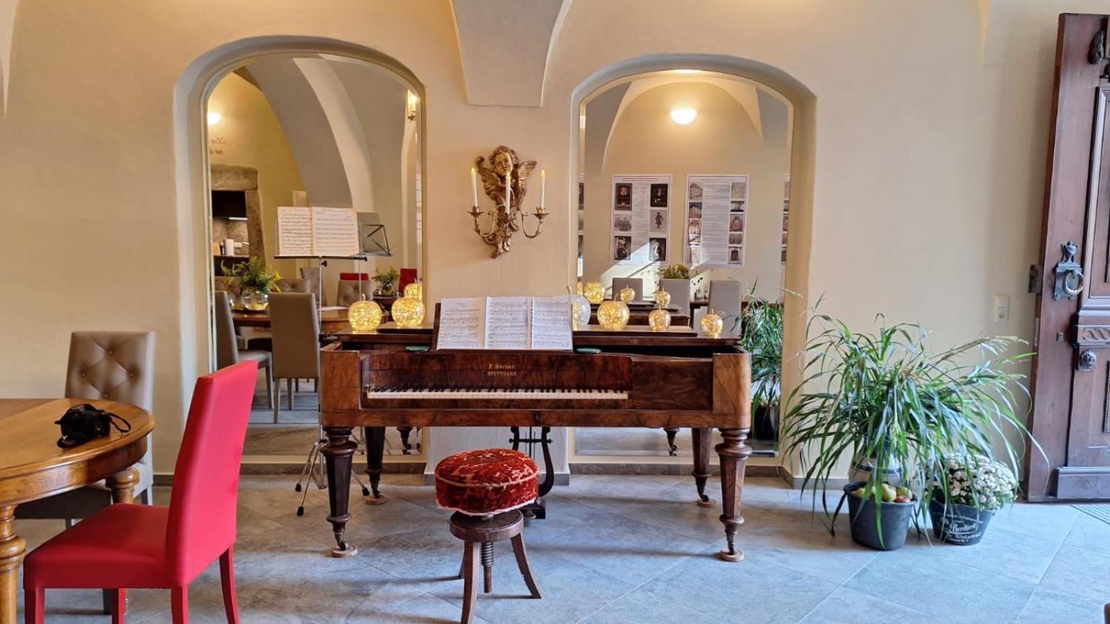 Stadtpalais Koenigssuite Maximal 2 Personen Und 1 Kleinkind เบาท์เซน ภายนอก รูปภาพ