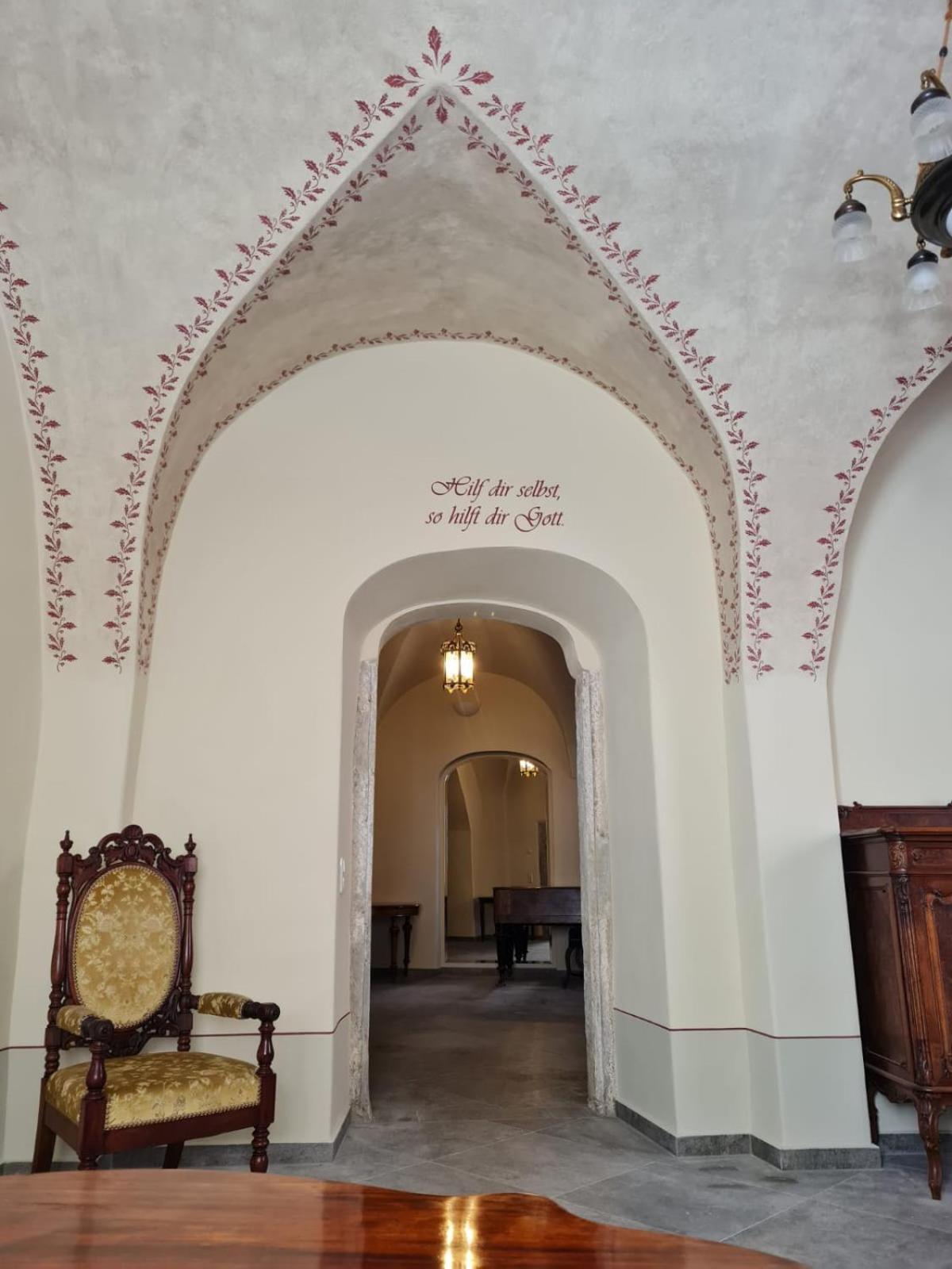 Stadtpalais Koenigssuite Maximal 2 Personen Und 1 Kleinkind เบาท์เซน ภายนอก รูปภาพ