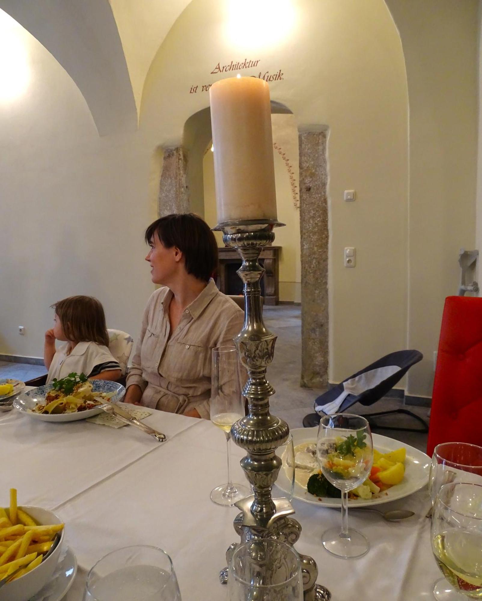 Stadtpalais Koenigssuite Maximal 2 Personen Und 1 Kleinkind เบาท์เซน ภายนอก รูปภาพ